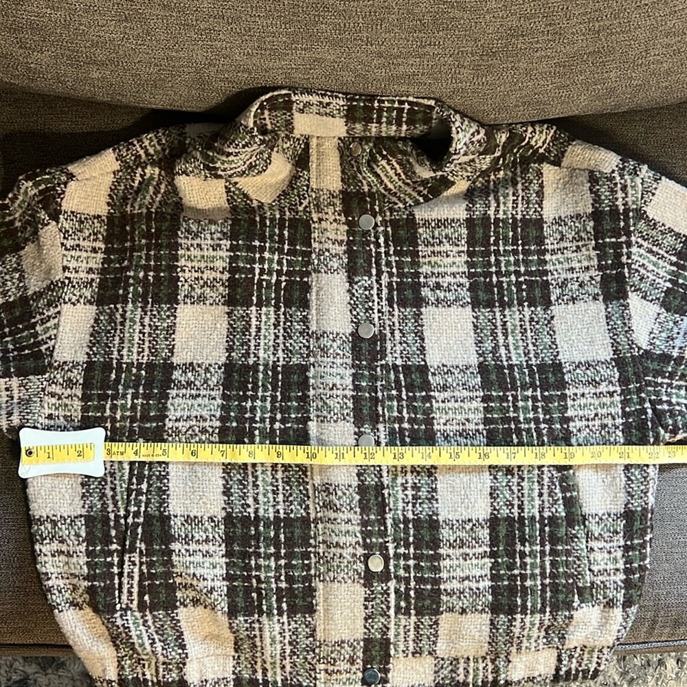 New All in Favor Plaid Crop Jacket Women’s Size Large in Chestnut Plaid - Picture 9 of 16